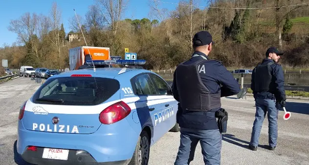 Polizia stradale, ecco i posti di blocco previsti per le feste nelle principali arterie dell'Isola