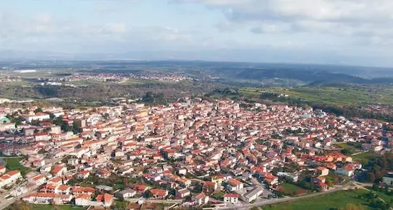 Covid. Focolaio a Ghilarza, ordinanza del sindaco dopo una festa privata