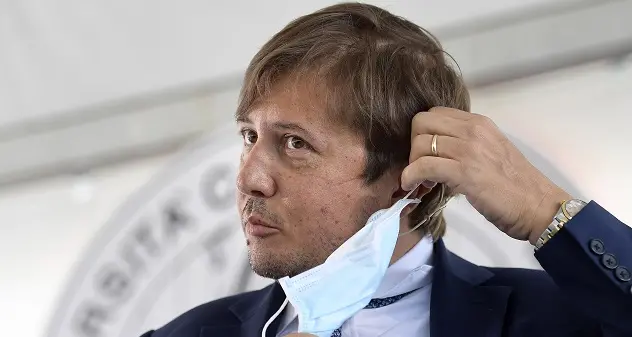Covid. Sileri: “Sì a disco aperte ma con Green pass modificato”