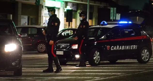 Cagliari. In 8 aggrediscono due giovani per rubare orologio e catenina d’oro