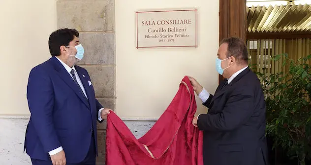 Sassari, l'Università intitola la sala consiliare a Camillo Bellieni