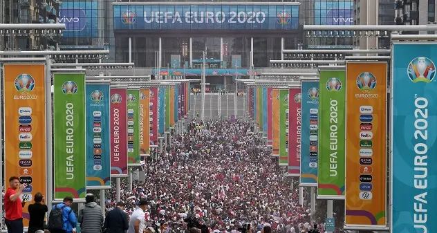 Focolaio Covid Sanluri: 32 positivi dopo il ritorno di gruppo tifosi da Wembley