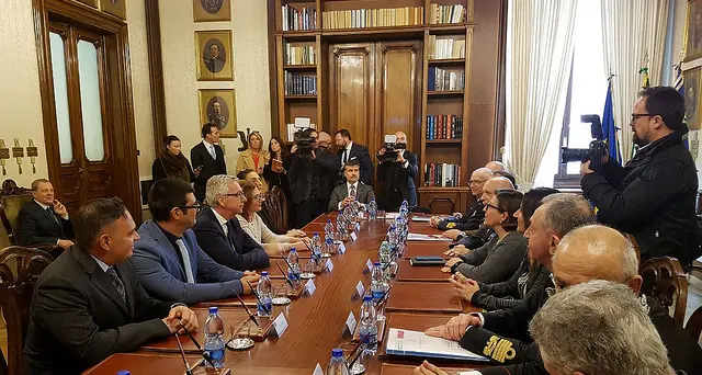 Francesco Pigliaru: «Spiaggia di Capo Teulada libera da servitù militari»
