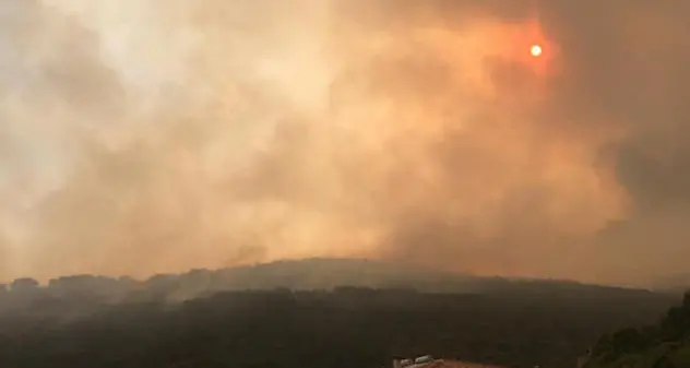 Fiamme nell’Oristanese. Il sindaco di Santu Lussurgiu: “E’ un disastro”