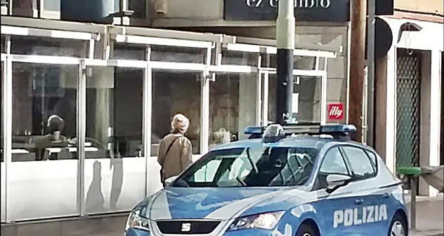 Ladri all’ex Cambio in viale Bonaria, la Polizia ferma tre giovani pregiudicati