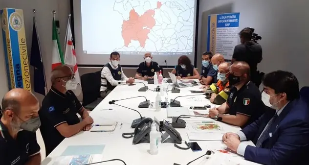Incendi. Curcio a Cagliari: il capo della Protezione civile incontra Solinas e Belloi