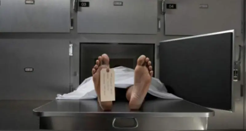 Dichiarata morta: si risveglia nella cella frigo dell'obitorio, ma muore poche ore dopo per ipotermia