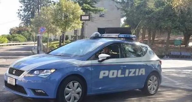 Macomer. Minacce, messaggi umilianti e pedinamenti: 39enne allontanato da casa