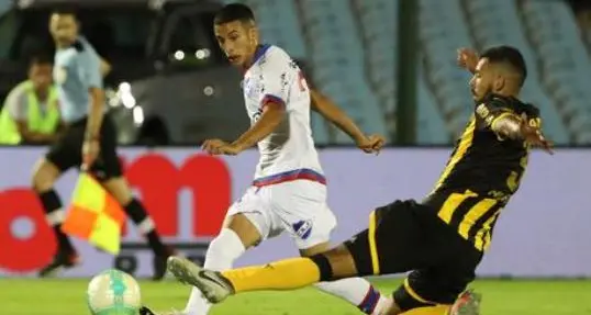 Calcio, Oliva al Cagliari