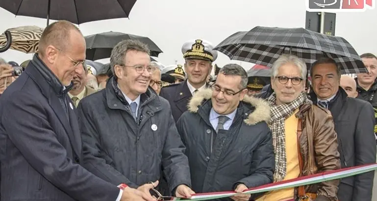 Cagliari. Cappellacci: \"La passeggiata sul mare è un sogno che si realizza\"