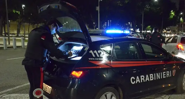 Cagliari. Furto in un negozio di abbigliamento: denunciati due tunisini