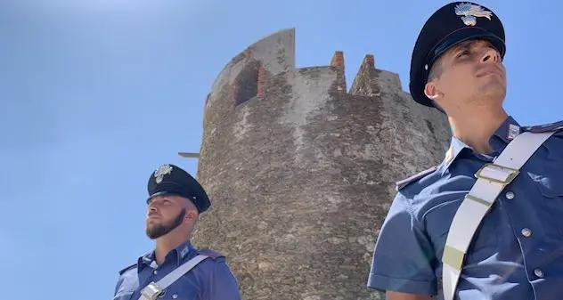 Bari Sardo. Auto parcheggiata male, il bus non passa: scoppia l’inferno