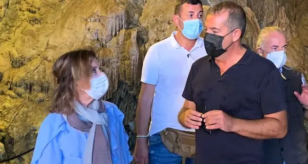 Alghero. La presidente del Senato Casellati visita la Grotta di Nettuno