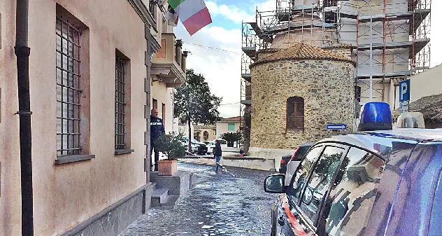 Spari contro il Municipio, nel mirino il sindaco Giovanni Santo Porcu?