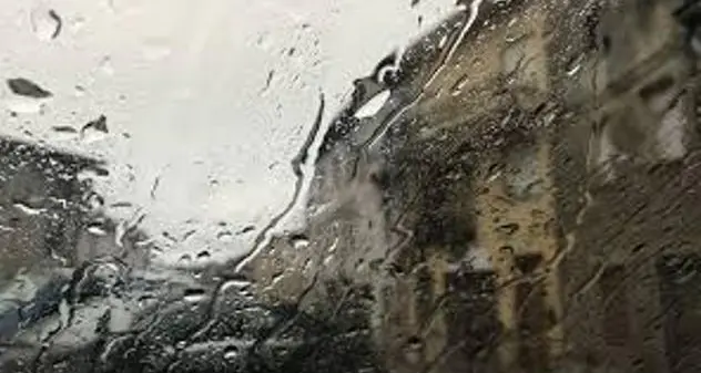 Vento e mareggiate, continua allerta meteo