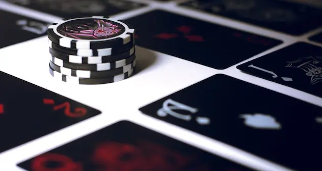 Come si gioca a poker? Ecco tutte le regole