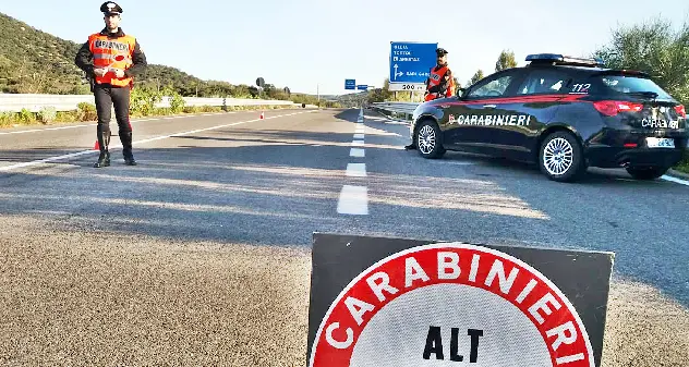 Auto rubata nel centro abitato, i Carabinieri restituiscono il mezzo al proprietario