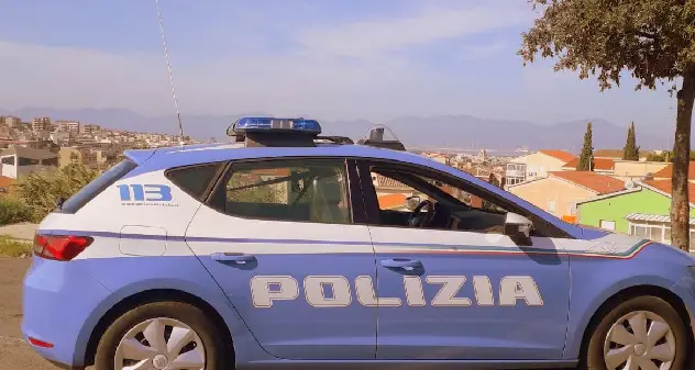 Fucile e cartucce rinvenuti in campagna, indagini della Polizia