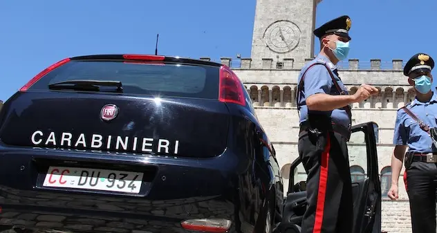 Costa Rei. Non sopportano i vicini: coppia cagliaritana getta liquidi organici nel loro giardino