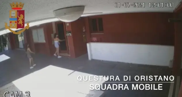 Svaligiano un appartamento a Oristano, due ragazze rom nei guai