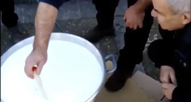 Busachi si unisce alla protesta dei pastori. VIDEO