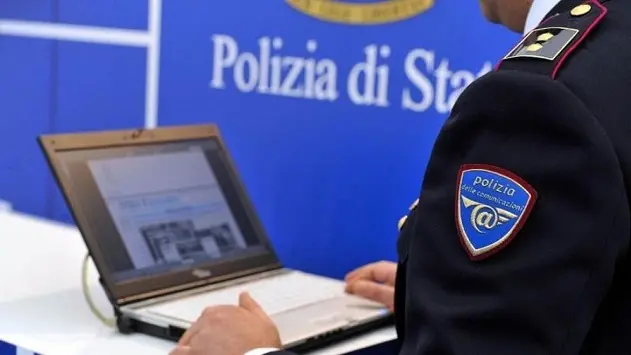 Pedopornografia online: scoperti migliaia di file illegali, perquisizioni anche in Sardegna