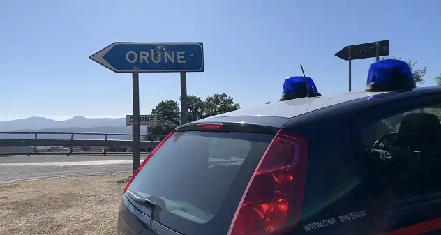 Tentata rapina all'ufficio postale di Orune, malvivente chiude dipendente nel bagno poi scappa