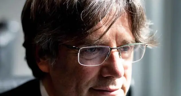 Puigdemont in Sardegna domani per preparare l’udienza