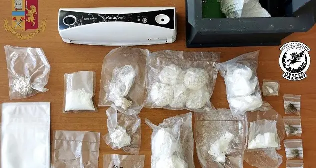 Cagliari. Nascondeva in cassaforte oltre un chilo di eroina e cocaina: arrestato