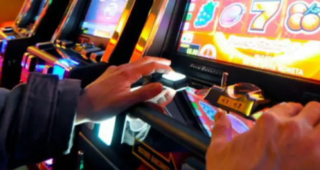 Controlli green pass in sale gioco, scommesse e bingo in Sardegna: nei guai 7 esercenti