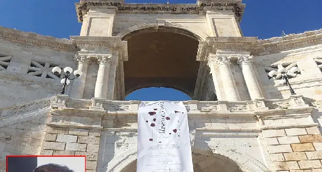 Lo striscione dei genocidi rubato al Bastione: “Siamo delusi e amareggiati”