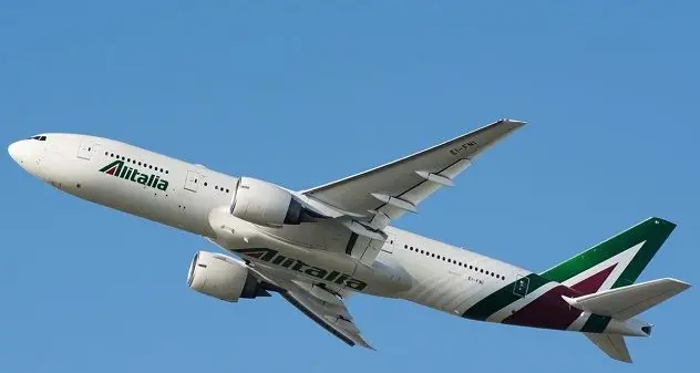 Addio Alitalia. Ieri decollato da Cagliari l'ultimo volo