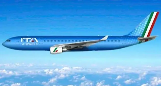 Alitalia addio, ecco Ita Airways: livrea azzurra, aerei e voli