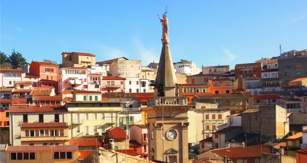 L'assenza di pediatri colpisce anche Ozieri, protesta dei genitori