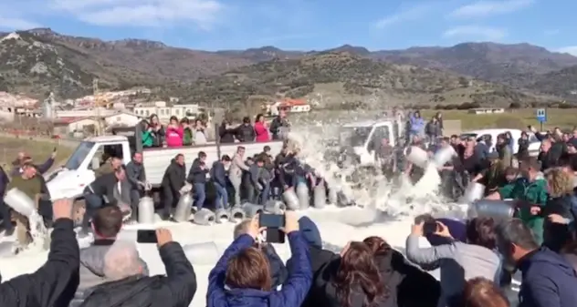 Latte: domani a Sassari tavolo in prefettura
