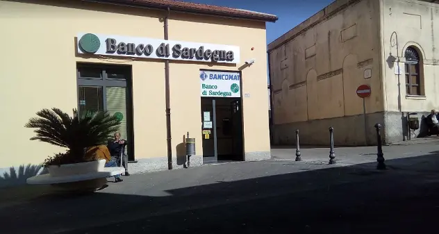 Ladri in azione al Banco di Sardegna di Tissi: bottino da decine di migliaia di euro