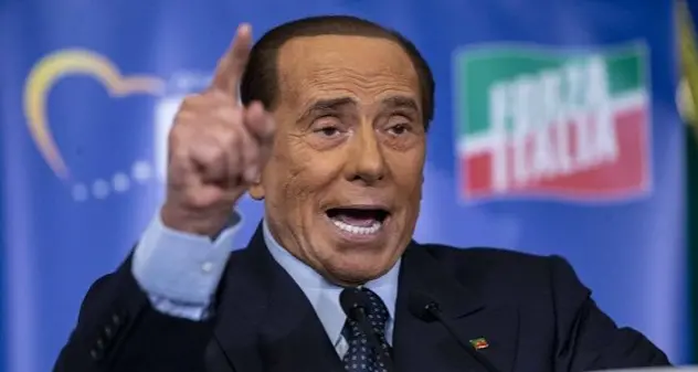 Berlusconi: “Ho deciso io di andare a via della Scrofa, sui giornali pure invenzioni”