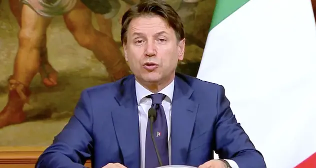 Dl Rilancio Conte: “Testo complesso, pari a due manovre. Aiuti alle imprese e alle famiglie”