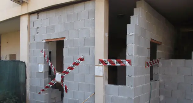Cagliari. Sigilli ad abitazione abusiva nel quartiere Sant’Elia