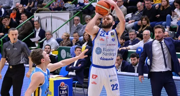 Overtime fatale per la Dinamo: Cremona espugna il PalaSerradimigni