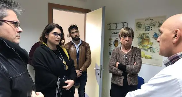 Visita della deputata Deiana al Poliambulatorio: lunghe liste d’attesa e personale carente