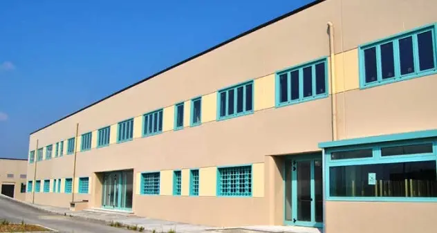 Agente aggredito a Bancali: detenuto tenta di strappargli le chiavi e lo assale con l'estintore