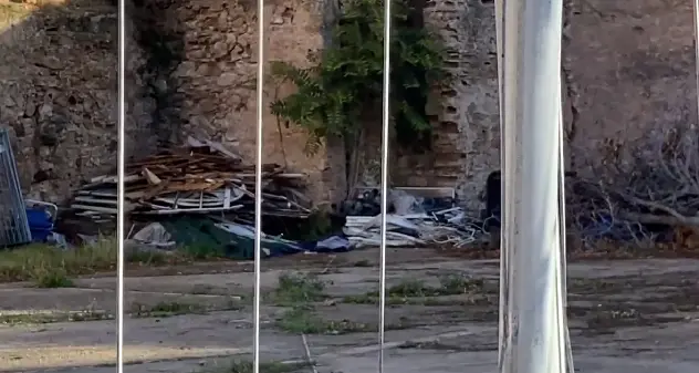 Il Forte della Maddalena adibito a deposito per materiali da cantiere, la denuncia dell'opposizione