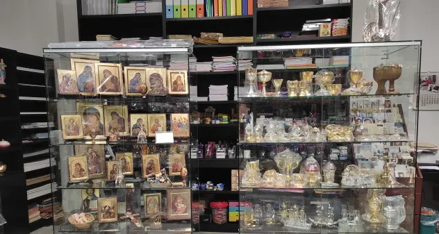 Iglesias. La storica Cartolibreria Sacro Cuore riapre i battenti