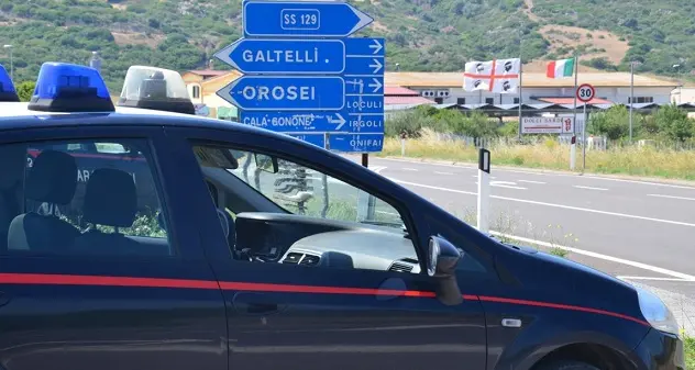 In auto 27 chili di vongole rubate dallo stagno di Orosei, due fermati a Lula