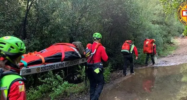 Maltempo. Cacciatore in difficoltà salvato da Soccorso Alpino a Capoterra