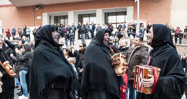 Sa bidda sarda de Lodine gemellada chin sa bidda frantzesa de Saint Macaire