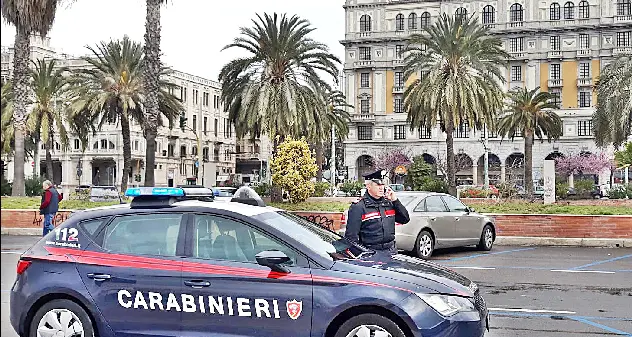 Spaccio di droga, extracomunitario sorpreso a vendere hashish. I Carabinieri lo arrestano