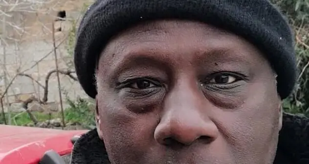 Morto l'ambulante senegalese Babacar: la Barbagia unita per riportare a casa la salma