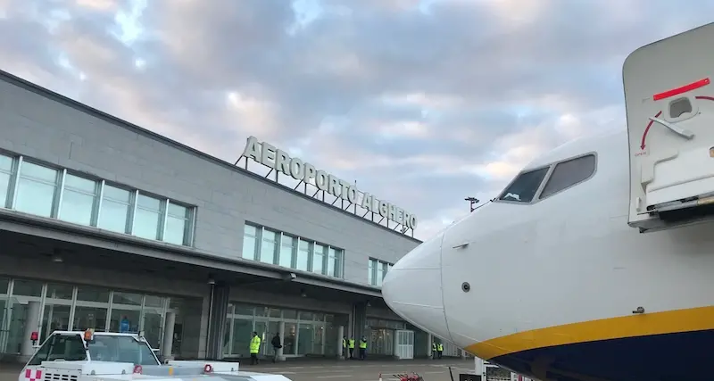 Odissea per ragazzina malata: \"Lasciata a terra da Ryanair\"